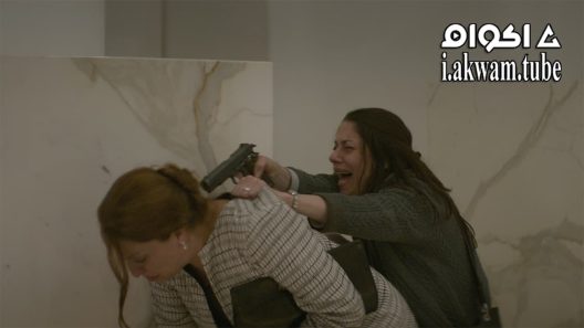 مشاهدة فيلم A Monster with a Thousand Heads 2015 مترجم